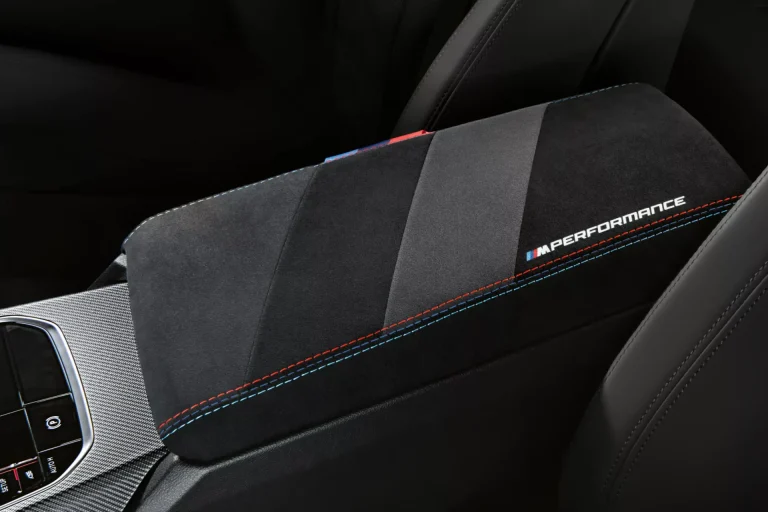 g83_convertible_mpp_centre-armrest_3to2
